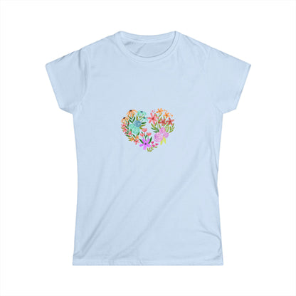 Camiseta manga corta corazón floral